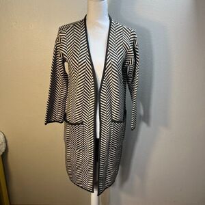 On You Women's Black/White Long Sleeve Open Style Chevron Cardigan Size Small